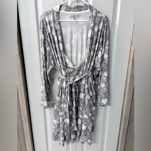 Thalia Sodi Gray and White Floral Lace-Trim Night gown and Robe setw/ pockets XL